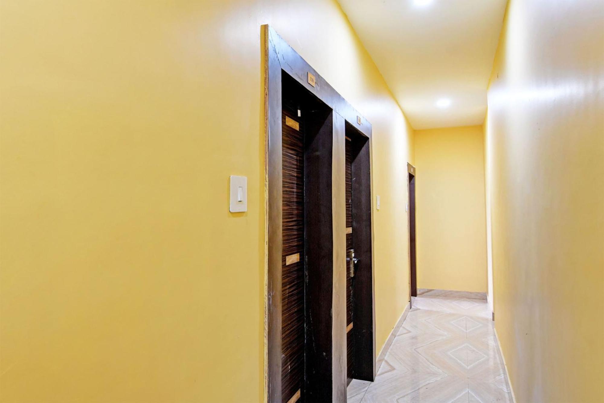 Collection O Shyamali Guest House Calcutta Exteriör bild